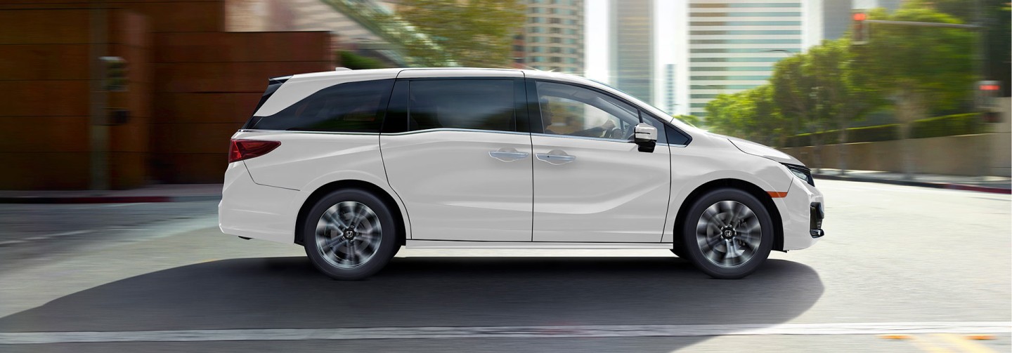 dalton-honda-odyssey-banner-lateral Dalton Honda Odyssey, banner mostrando el modelo Odyssey desde un ángulo lateral