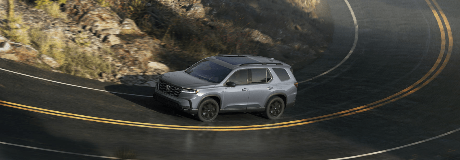 dalton-honda-pilot-banner-carretera-frontal Dalton Honda Pilot, banner mostrando el modelo Pilot en una vista frontal en carretera