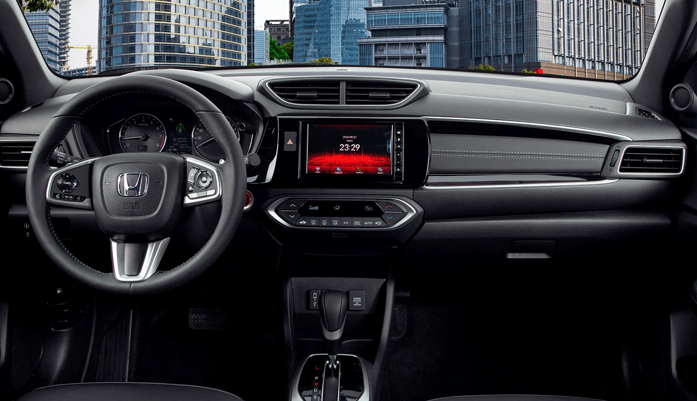 Dalton Honda BR-V 2025, vista del interior frontal con volante, pantalla y tablero