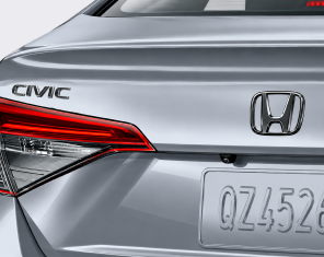 Emblema H and Civic Gloss Black